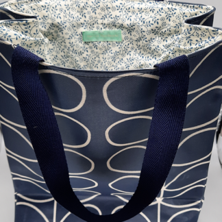 Small re-useable shopping bag - blue stem pattern